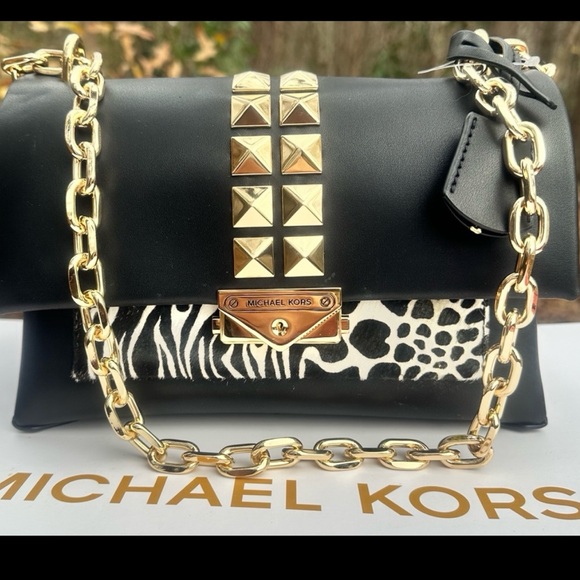 Michal Kors Cece studded Flap Open Shoulder bag - Picture 15 of 16